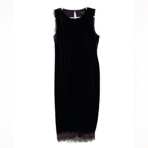 A Pea in the Pod Purple Dress with lace hem Medium NWT